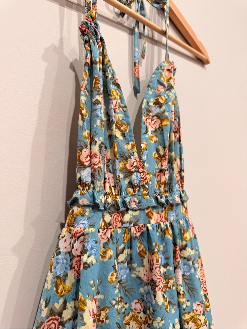 NWOT ✨ Blue Floral V-Neck Spaghetti Strap Mini Dress - Size: S - Picture 8 of 11